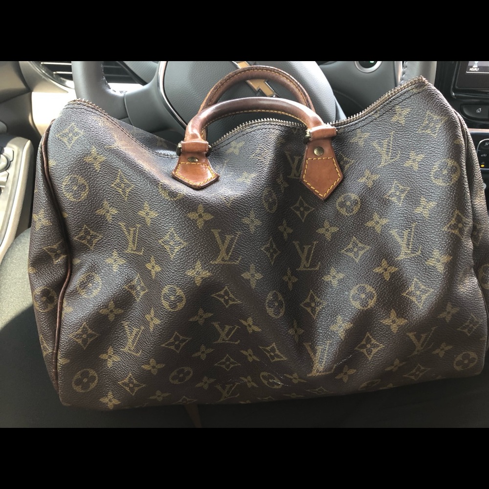 Louis Vuitton speedy 35